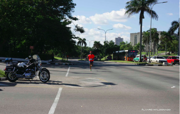 foto_corriendo_maraton_cuba